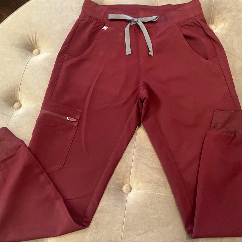 FIGS ZAMORA JOGGERS-BURGUNDY XXSP